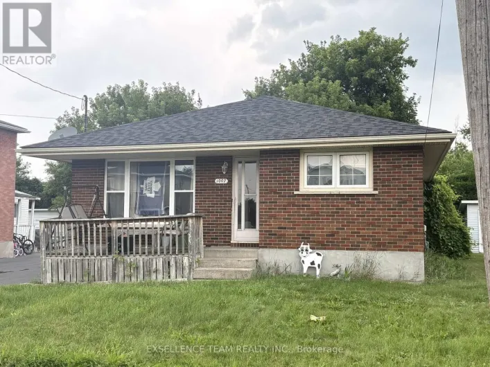 1007 GRAND AVENUE, Cornwall