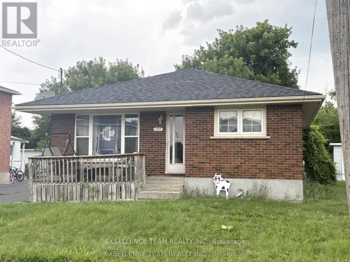 1007 GRAND AVENUE, Cornwall