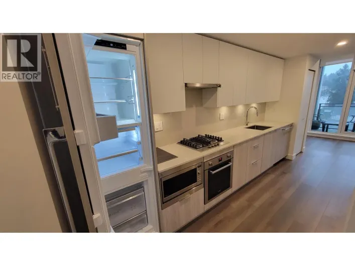 1008 901 LOUGHEED HIGHWAY, Coquitlam