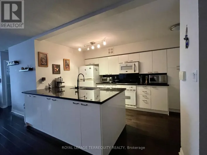 1009 - 30 GREENFIELD AVENUE, Toronto