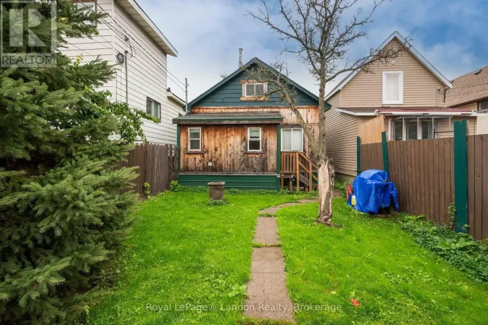 1009 ALEXANDRA STREET, Thunder Bay