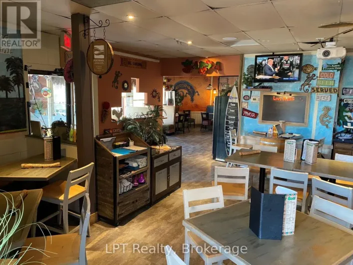 1009 DUNDAS STREET E, Whitby