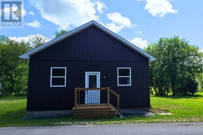 1009 ELM TREE ROAD, Central Frontenac