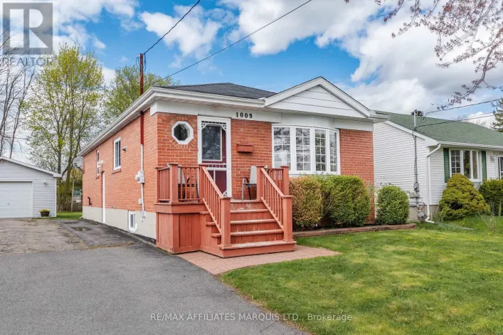 1009 LEONARD AVENUE, Cornwall
