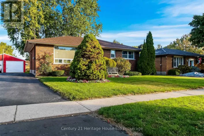 1009 WARWICK STREET, Woodstock