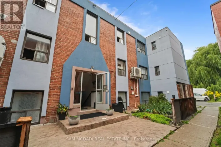 101 - 1016 O'CONNOR DRIVE, Toronto