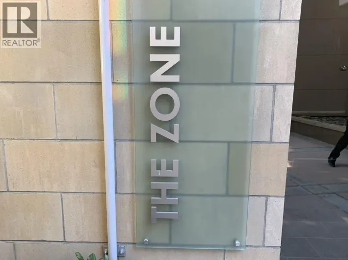 101 1068 W BROADWAY, Vancouver