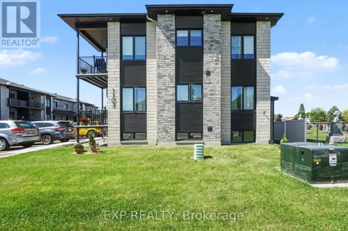 101 - 1103 NOTRE DAME STREET, Russell