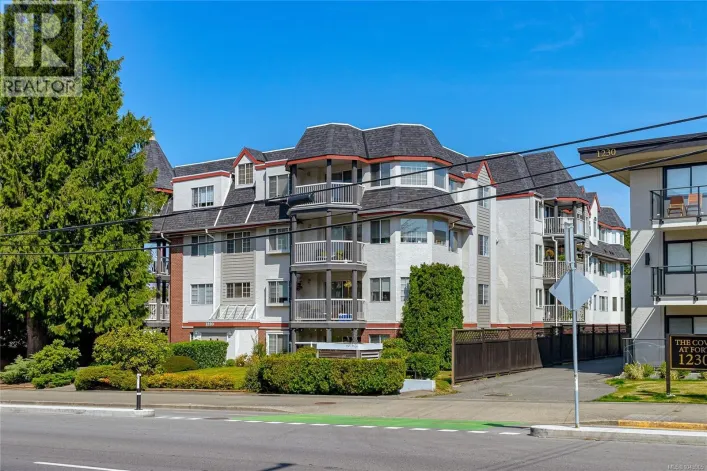 101 1220 Fort St, Victoria