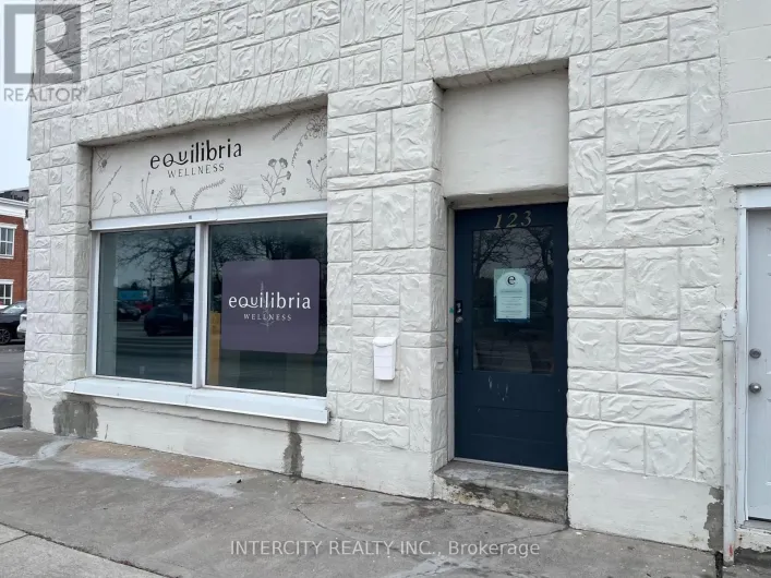 101 - 123 FRONT STREET, Belleville