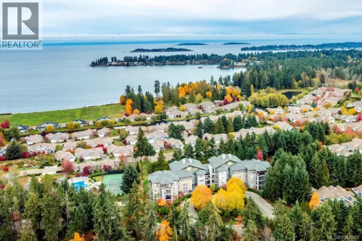 101 1325 Cape Cod Dr, Parksville