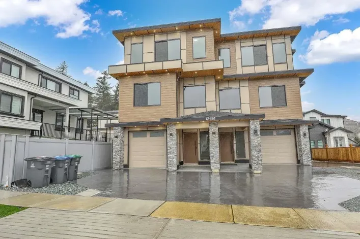 101 13661 59 AVENUE, Surrey