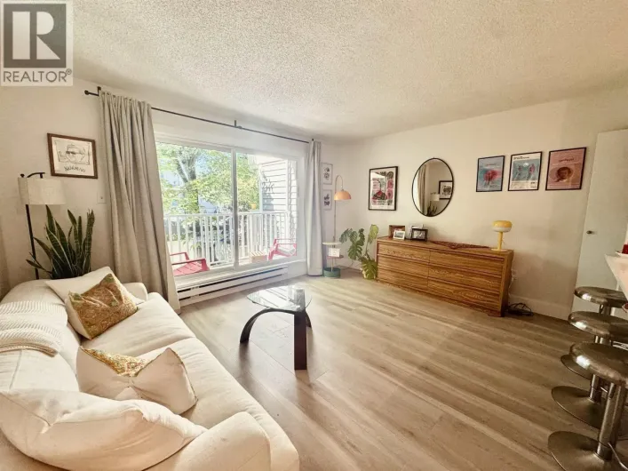 101 1545 E 2ND AVENUE, Vancouver