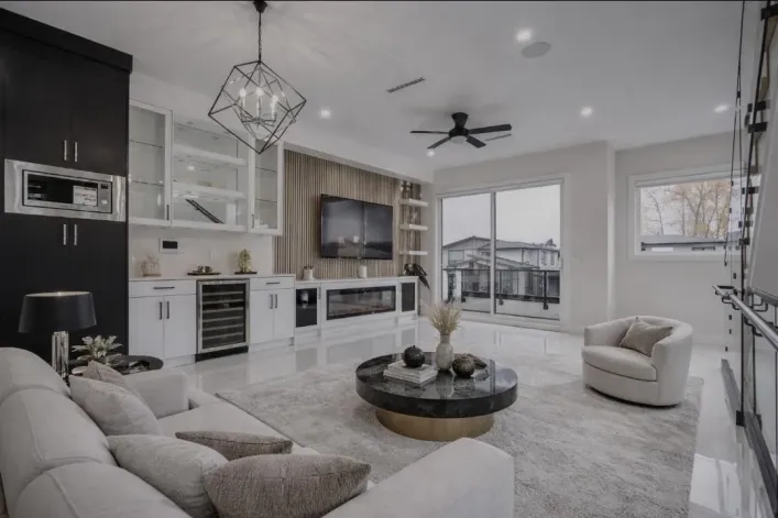 101 16649 18A AVENUE, Surrey