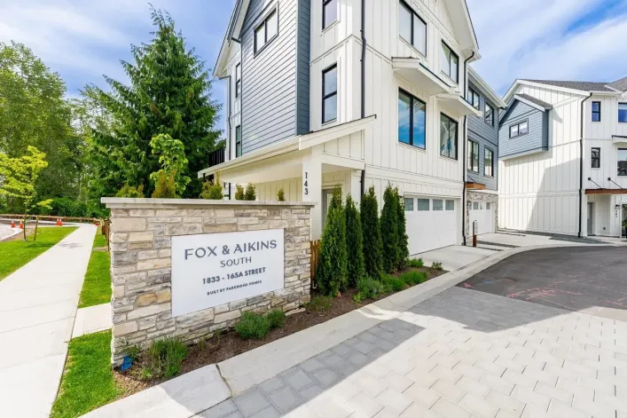 101 1833 165A STREET, Surrey