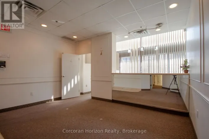 101 - 200 JAMES STREET S, Hamilton