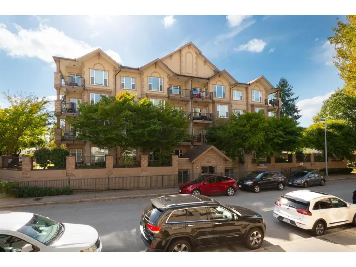 101 20286 53A AVENUE, Langley