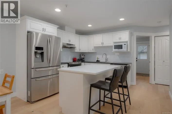 101 211 Victoria Rd, Nanaimo