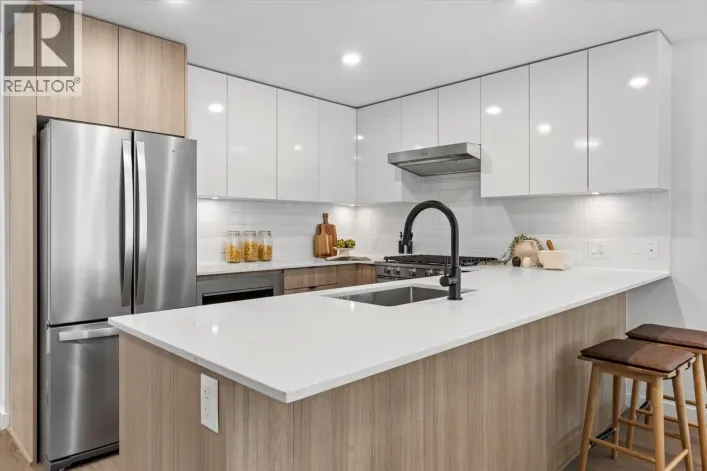 101 2277 HAWTHORNE AVENUE, Port Coquitlam