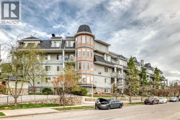 101, 2422 Erlton Street SW, Calgary
