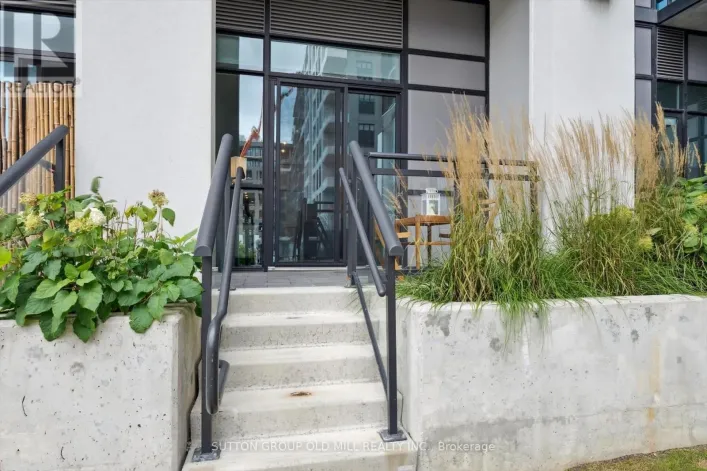 101 - 25 NEIGHBOURHOOD LANE, Toronto