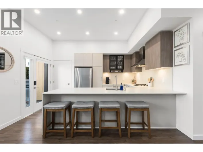 101 251 BOUNDARY BAY ROAD, Tsawwassen