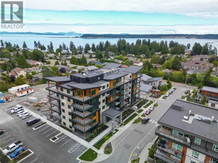 101 2520 Hackett Cres, Central Saanich