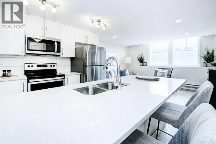 101, 260 Rowley Way NW, Calgary