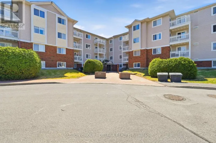 101 - 268 LORRY GREENBERG DRIVE, Ottawa