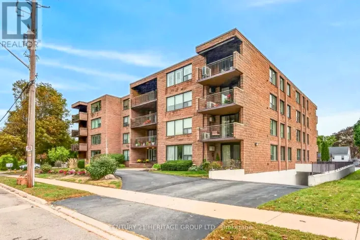 101 - 28 ROBINSON STREET N, Grimsby