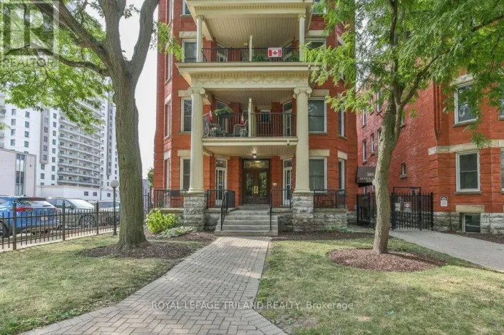 101 - 285 QUEENS AVENUE, London East