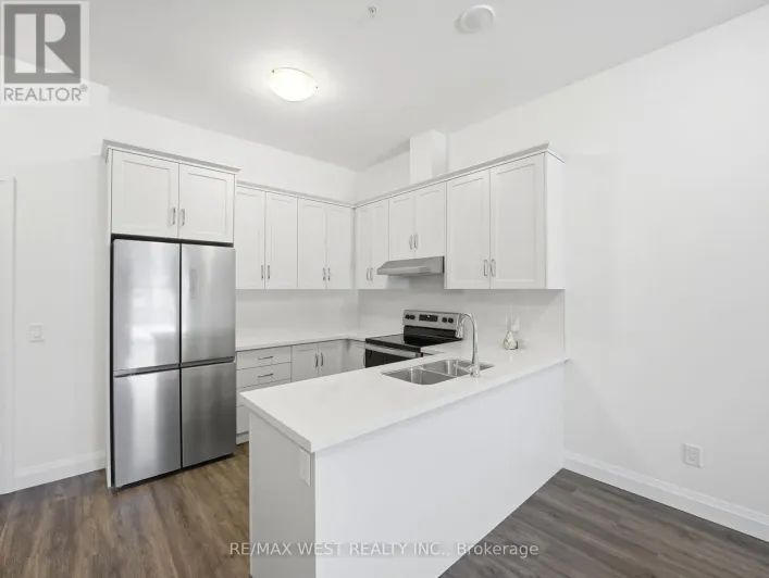 101 - 30 HAMILTON STREET S, Hamilton