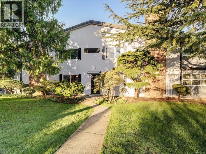 101 3244 Seaton St, Saanich