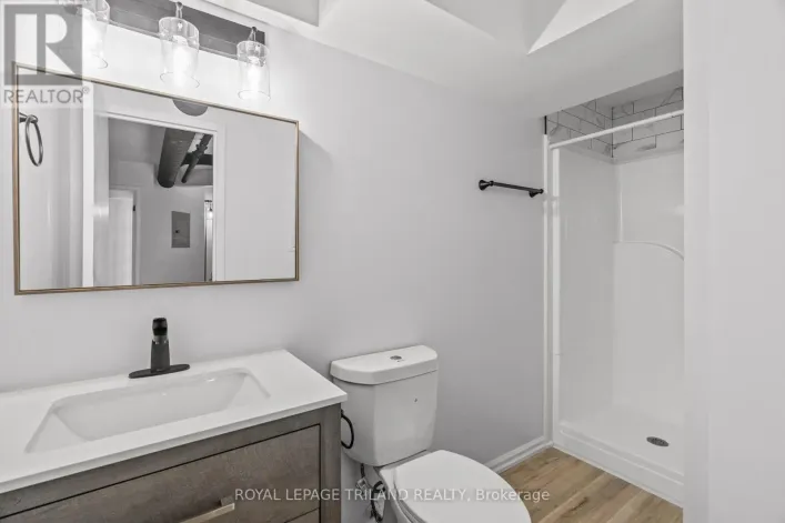 101 - 330 CLARENCE STREET, London East