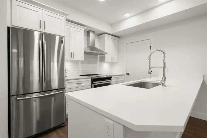 101 33568 GEORGE FERGUSON WAY, Abbotsford