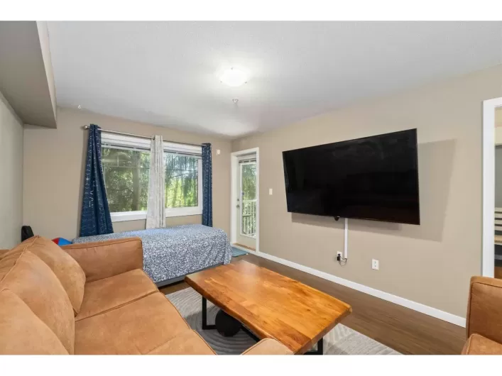 101 33960 OLD YALE ROAD, Abbotsford