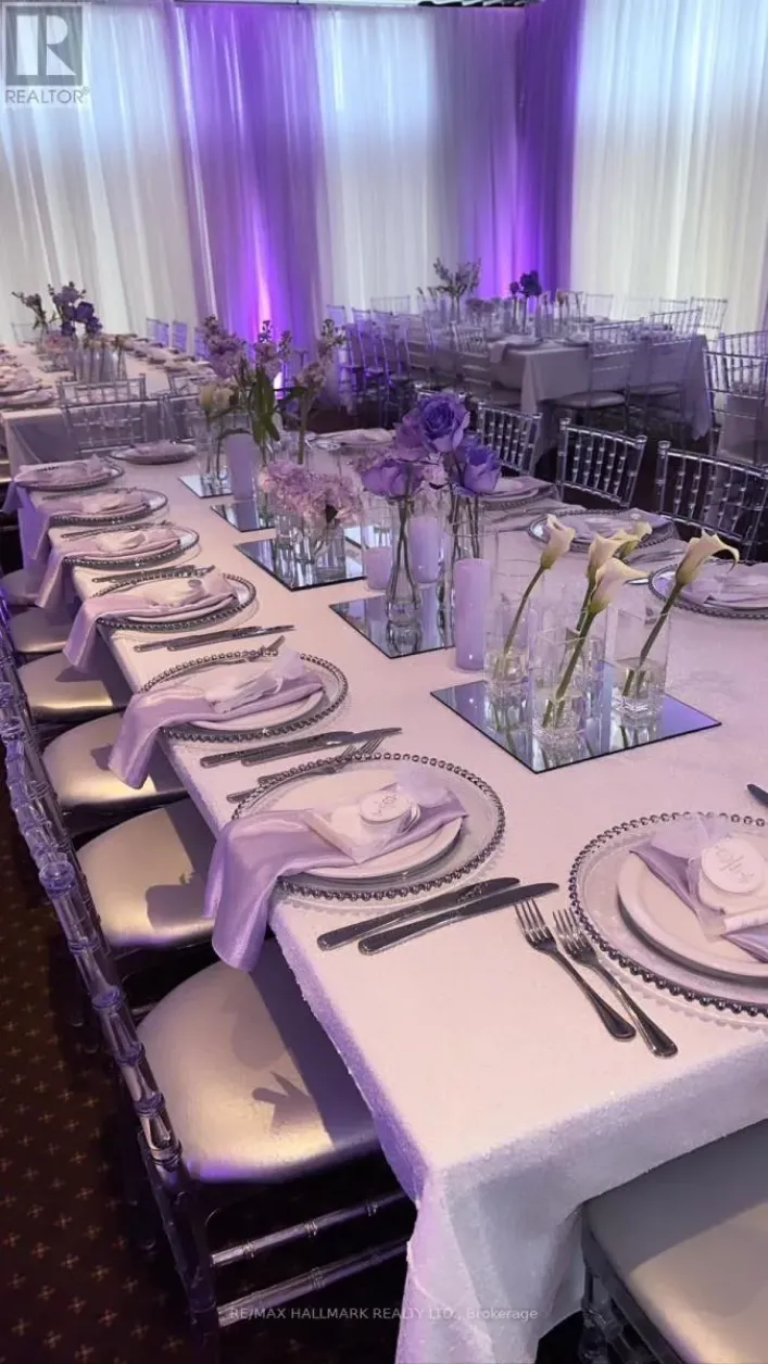 101 - 3700 STEELES AVENUE W, Vaughan