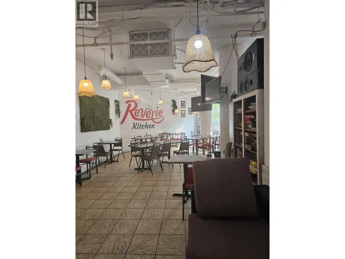 101 3701 HASTINGS STREET, Burnaby