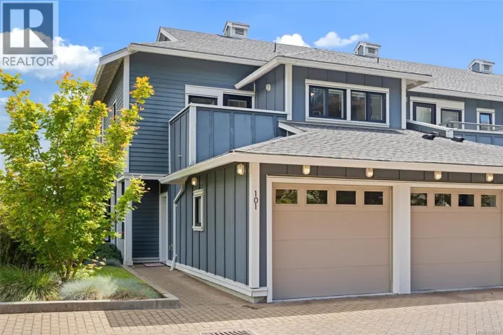 101 3916 Carey Rd, Saanich