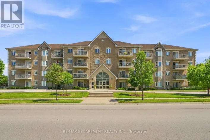 101 - 4016 KILMER DRIVE, Burlington