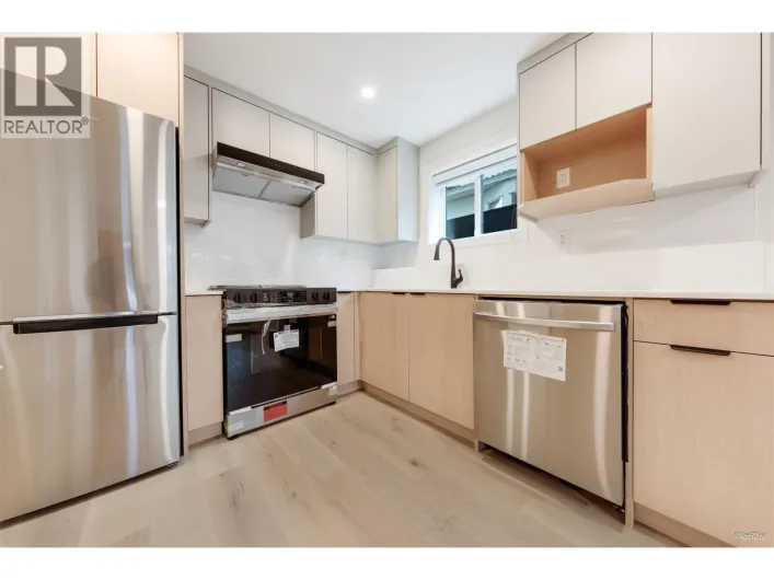 101 5092 SLOCAN STREET, Vancouver