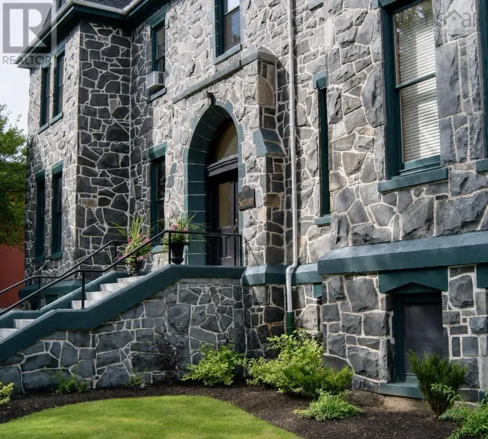 101 5355 Russell, Halifax Peninsula