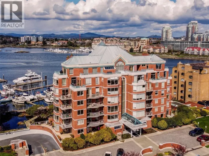 101 636 Montreal St, Victoria