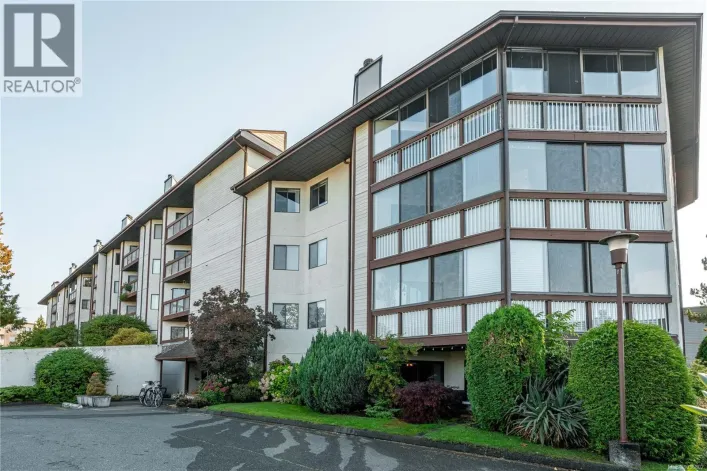 101 69 Gorge Rd W, Saanich