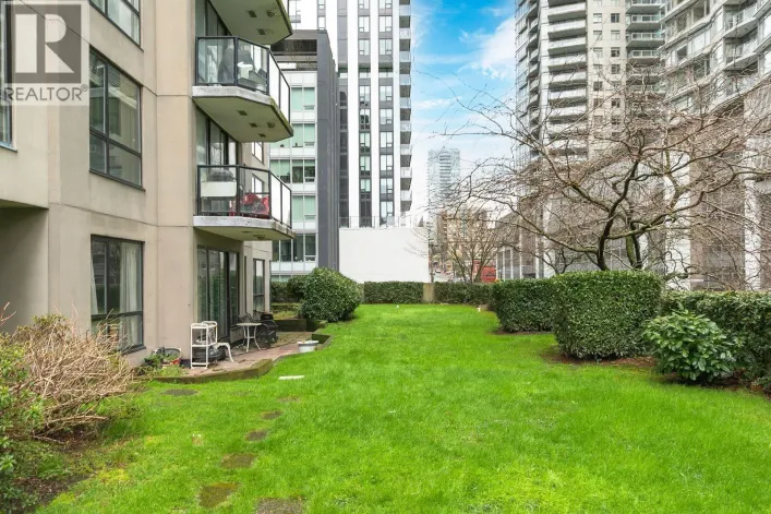 101 828 AGNES STREET, New Westminster