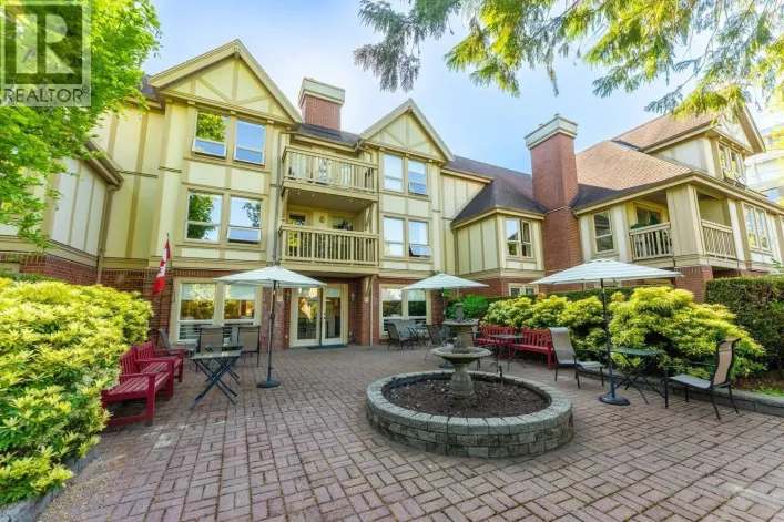 101 843 22ND STREET, West Vancouver
