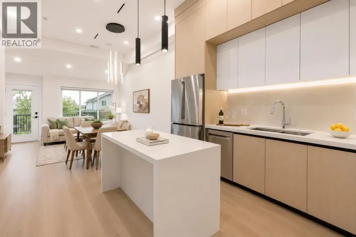 101 914 ROCHESTER AVENUE, Coquitlam