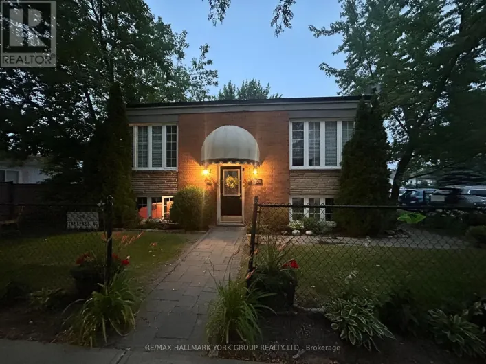 101 - 948 LAKE DRIVE E, Georgina