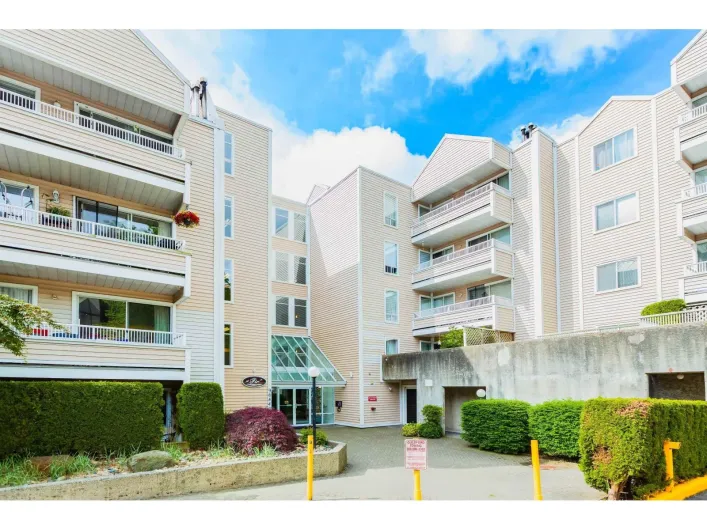 101 9644 134 STREET, Surrey