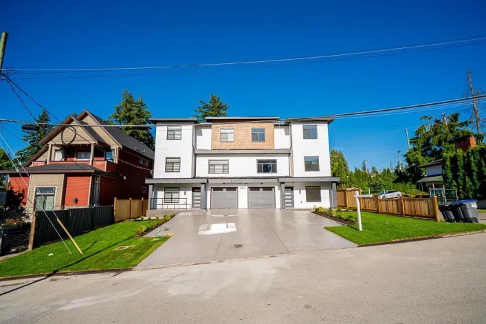 101 9964 120 STREET, Surrey